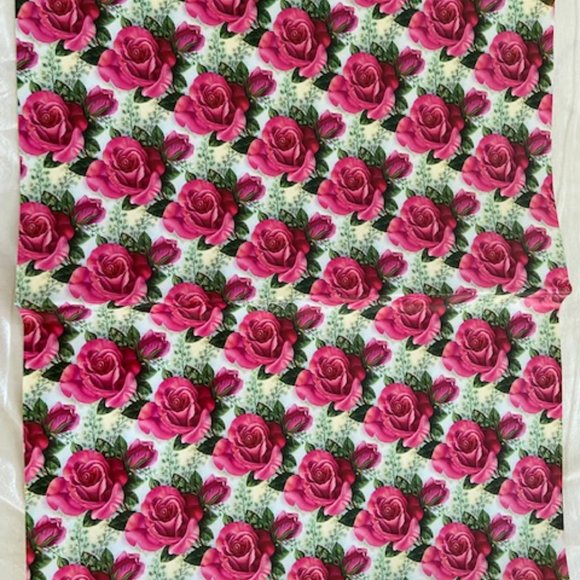 - Thick quality smooth shiny gift wrap paper - Picture 10 of 16